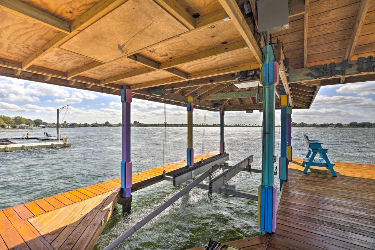 Waterfront Lake Placid Home With Dock And Fire Pit Ngoại thất bức ảnh