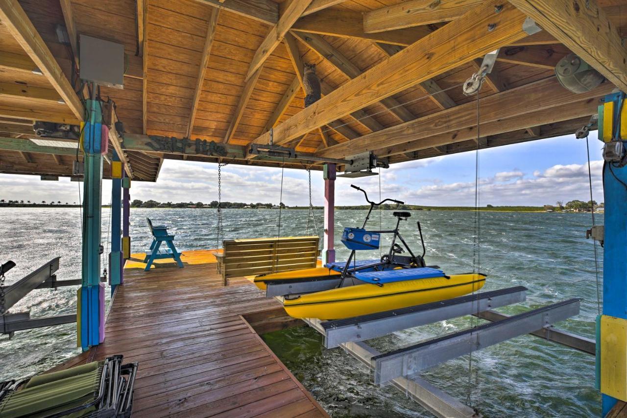 Waterfront Lake Placid Home With Dock And Fire Pit Ngoại thất bức ảnh